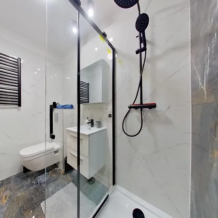 Uroczy Apartament Leczycka 7/2a Appartement